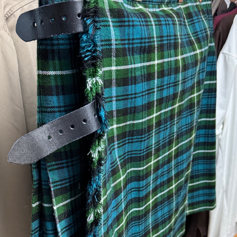 Lamont Ancient Tartan Kilt - Picture 2 of 4
